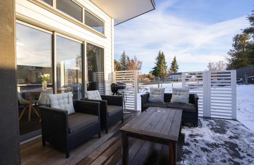 Lake Tekapo House | Capricorn - 2BR Easy Drive to Dark Sky Dining