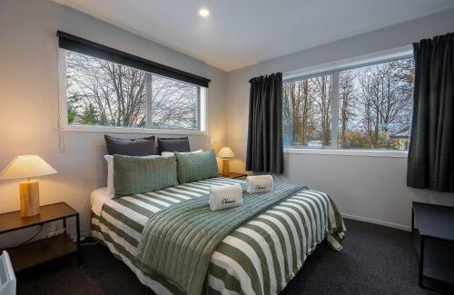 Lake Tekapo House | Capricorn - 2BR Easy Drive to Dark Sky Dining