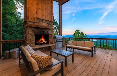 Ridges Over the Lake House | Capstone - Modern Luxury Cabin Full Mountain View