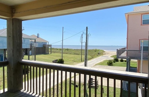 Crystal Beach House | Captain Morgan Ii Home