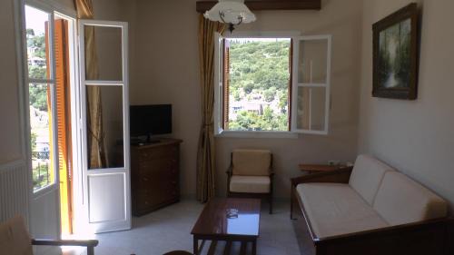 Kioni Apartment | Captain's Apartments