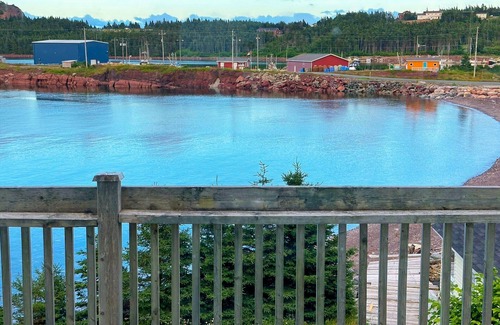 Norman's Cove-Long Cove House | Captain's suite @ The Homestead Oceanfront