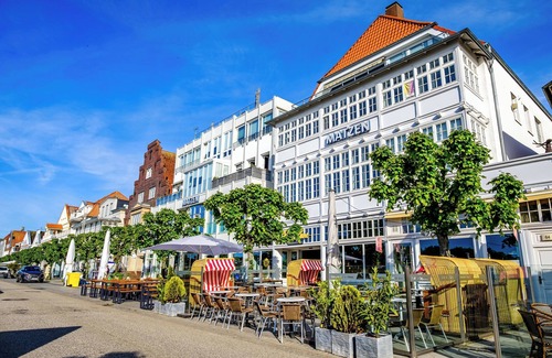Travemuende Apartment | Captain's Deck - exclusive vacation apartment at the sailing harbor in the heart of Travemünde