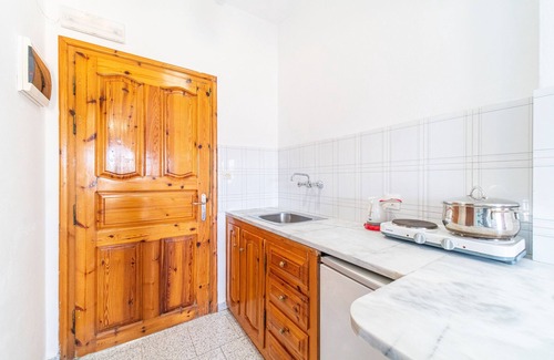 Lakones Apartment | "Captain Spiros Studios" with Sea View, Balcony, Air Conditioning & Wi-Fi
