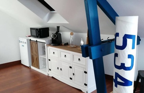 Fecamp Apartment | Captain YOO - Régate - Pour Sentir les Embruns vue sur Port