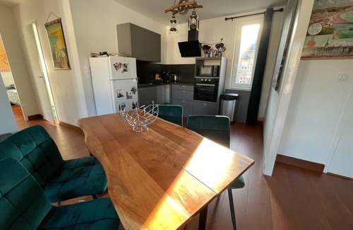 Fecamp Apartment | Captain YOO - Terre Neuvas - Suite du Capitaine sur le Port