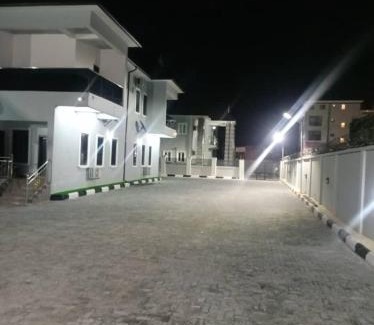 Sapele Apartment | Captivating 1-Bed Studio in Sapele
