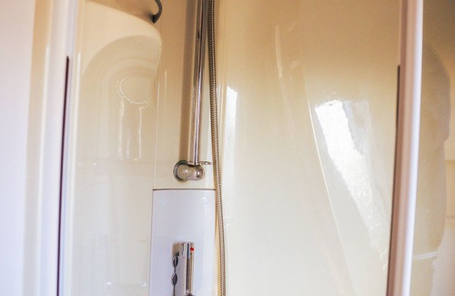 Rhyl Cabin | Captivating 6-person Caravan in Rhyl