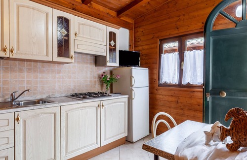 Marina di Massa RV Rental | Caravan "Bungalow Venezia" with Private Terrace & Wi-Fi
