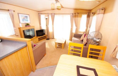 Camber Resort | Caravan by Camber Sands 2