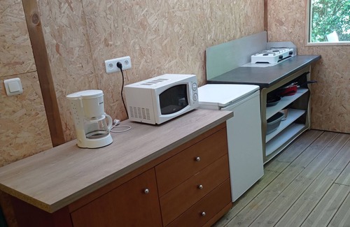 Saint-Gildas-de-Rhuys RV Rental | Caravan 'Tente Aménager 4 Personnes' with Private Terrace