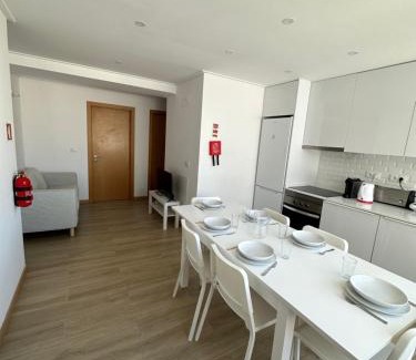 Oeiras House | Carcavelos Beach Shared Serviced Apartment 12