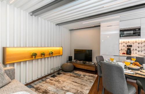 Lisbon Old Town Apartment | Cardal Luxury by SpotOn Apartments