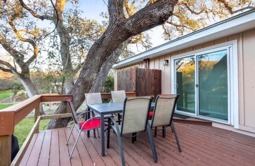 Wimberley House | Cardinal Oaks on the Creek