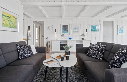 Sandkaas House | "Caren" - 75m from the sea by Interhome