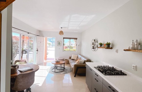 Piscadera Apartment | Caribbean Beach Resort Blenchi with sea view on beautiful tropical Curacao