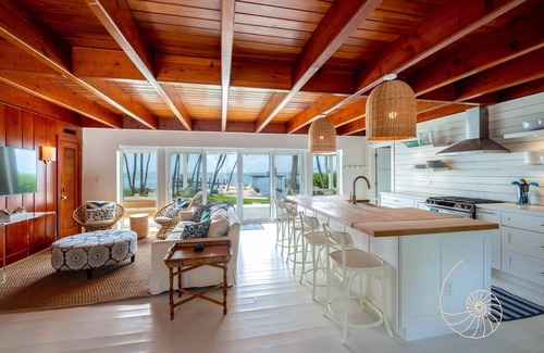 Islamorada House | Caribee Beach House ~ Private Islamorada Beach Estate W/Heated Pool & Dockage
