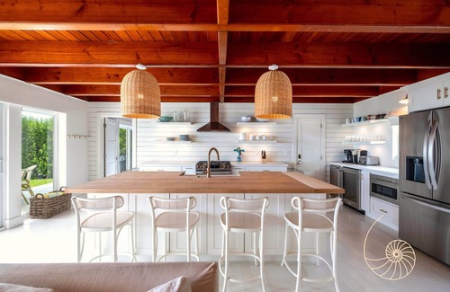 Islamorada House | Caribee Beach House ~ Private Islamorada Beach Estate W/Heated Pool & Dockage