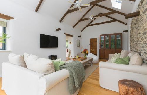 Newquay House | Carines Barns - Wesley Barn