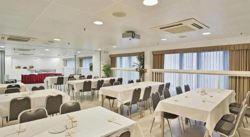 Tin Wan Hotel | Caritas Oswald Cheung International House