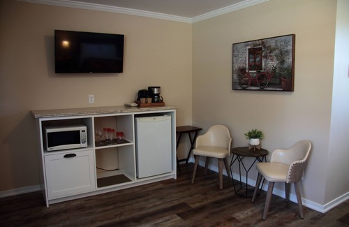 Bridgetown Cottage | Carleton Inn and Cottages