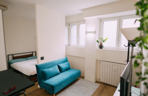 Affori Apartment | Carlo Apartment - 15 min from Duomo