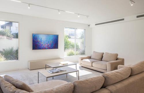 Herzliya Pituach Villa | Carmelo M Sea View Villa