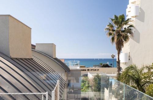 Herzliya Pituach Villa | Carmelo M Sea View Villa