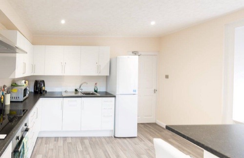 Banff House | "Carnation" is a double bedroom with en-suite within Josie's House in Banff