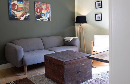 Mergozzo Apartment | Carola A tastefully furnished apartment lakefront