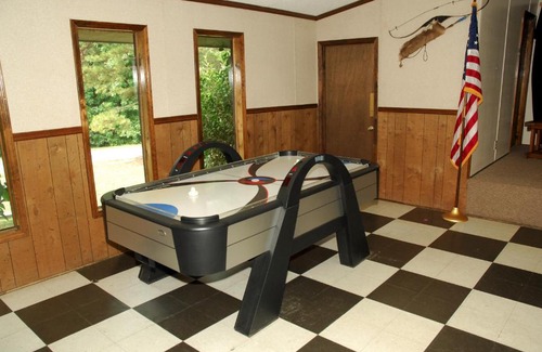 Fair Play Resort | Carolina Landing Camping Resort Cabin 9