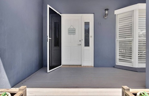 Vincentia House | Caroline's Beach House by Experience Jervis Bay