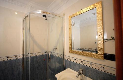 Rione XVIII Castro Pretorio House | Caroline Suite