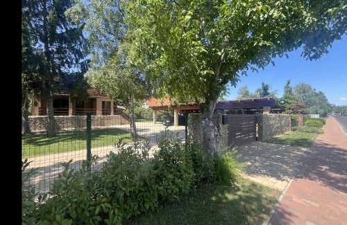 Balatonszepezd Bed & Breakfast | Carp Land Camp