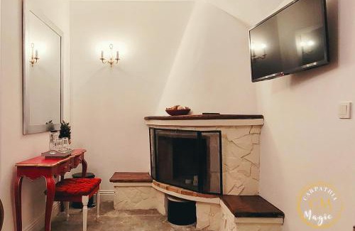 Moieciu Cabin | Carpathia Magic -adults only