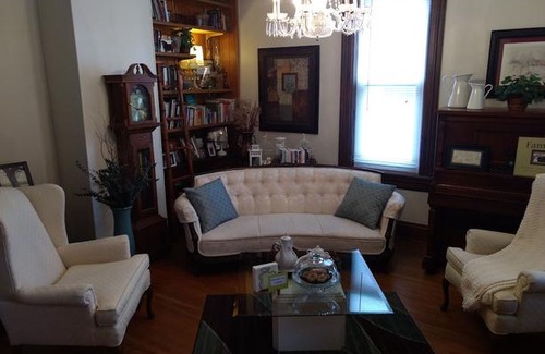 Canal Winchester House | Carraway Guest House