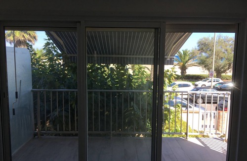 Le Grand Large Apartment | Carrera T2 F2 crossing 3 faces on the Seafront of Canet Sud. Free parking.