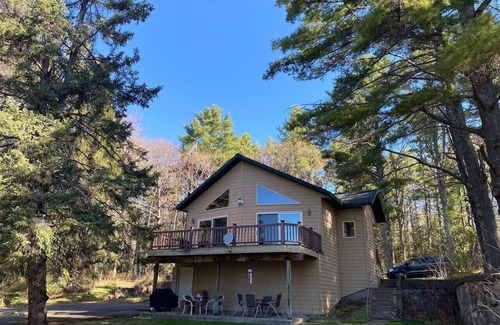 Bayfield House | Carriage House - Chequamegon Bay, Bayfield