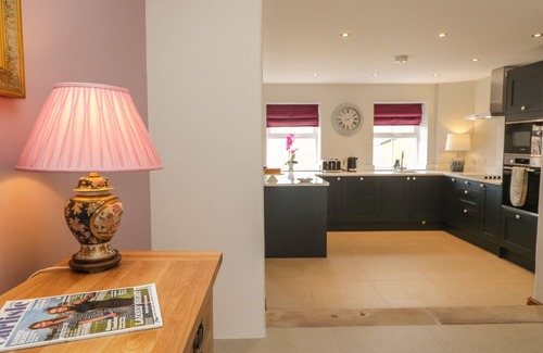 Thursby Cottage | CARROCK COTTAGE, family friendly, with open fire in Dalston