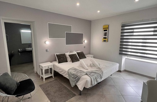 Poco Partido Hotel | Carvoeiro B&B and S.P.A Suite 1
