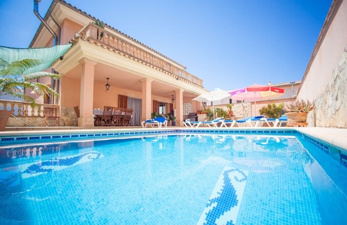 Muro Villa | Cas Barber - Four Bedroom Villa, Sleeps 8