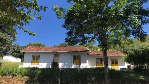 Miguel Pereira House | Casa Açucena no sítio Gaia Magia Miguel Pereira RJ