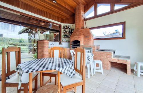 Jardim Nova Suica House | Casa aconchegante c lareira, churrasqueira e Wi-Fi