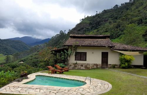 Lumiar House | Casa Alpina com vista panoramica de Lumiar