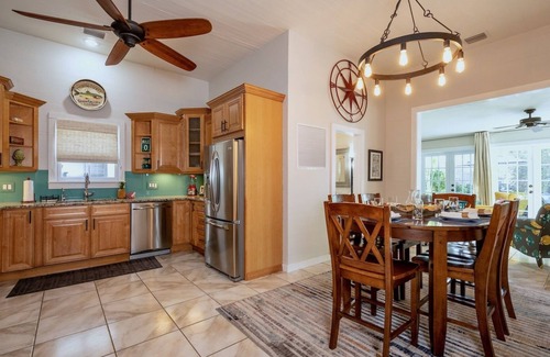 Uptown - Upper Duval House | *CASA AMARILLA @ DUVAL* Old Town Cottage & Private Pool + LAST KEY SERVICES