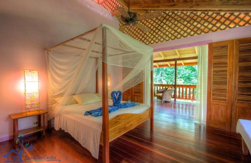 Punta Uva House | Casa Amarilla Jungle Home near Punta Uva Beach