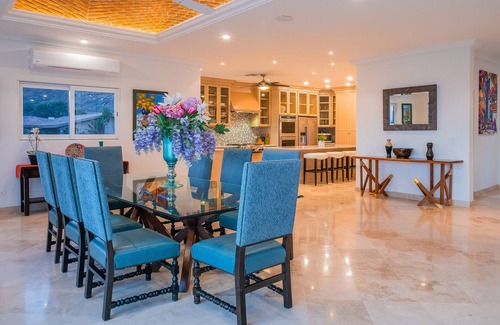 Pedregal Villa | Casa Angel: Ocean view, steps from Pedregal Beach. Promotions available.