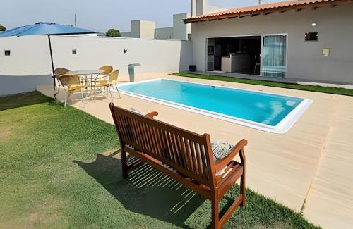 Bonito House | Casa Aurora, com piscina, 3Q para até 10 pessoas.