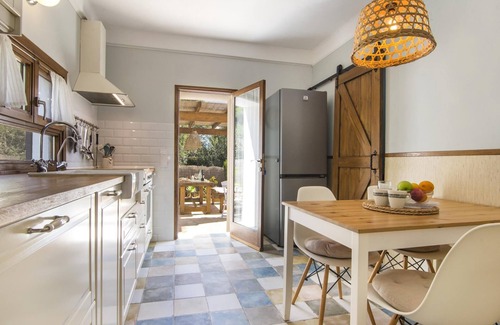 Cala Llombards Villa | Casa Azul. Beach house for 4 adults + 1 baby in Cala Llombards