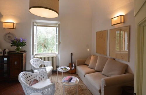 Calci Apartment | Casa Azzurro - Agriturismo Rosselmini | Historic residence in Tuscany